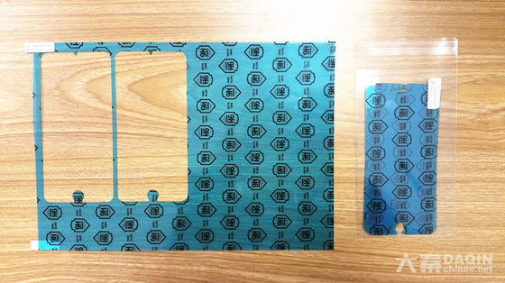 Máquina de corte a laser com protector de tela suportado para ambiente de trabalho interno com peso de 40 kg e formato PLT