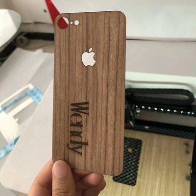 Máquina de corte de vidro moderada Nano 50W do laser do protetor da tela de Daqin com gravura