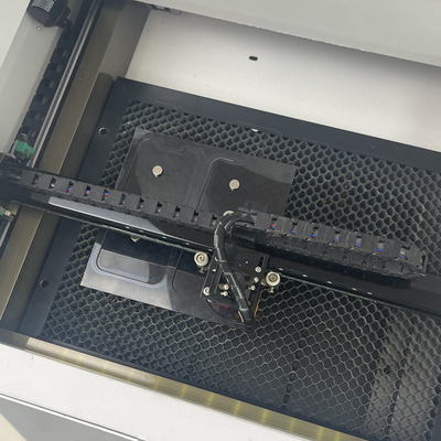 Máquina de corte a laser para protetor de tela PET C188 para exibição móvel