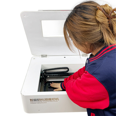Máquina de corte a laser da Daqin com precisão de corte de 0,01 mm para produção rápida e precisa