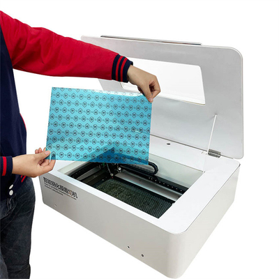 Custom Mobile Sticker Laser Cutting for Paper Leather Water Cooling Weihong Control Plotter de corte automático a laser