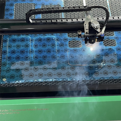 Máquina de corte a laser de alta precisão Daqin para protetor de tela móvel